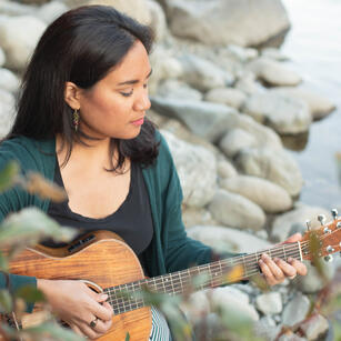 Sarah Mohebiany - Ukulele playing - musician, composer, Baha'i-inspired music, music releases