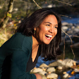 Sarah Mohebiany - Ukulele playing - musician, composer, Baha'i-inspired music, music releases